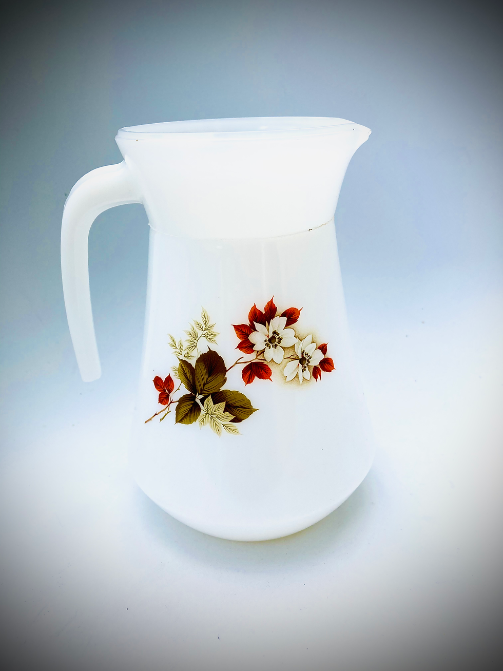 Miniature : Pichet « Avila » arcopal vintage