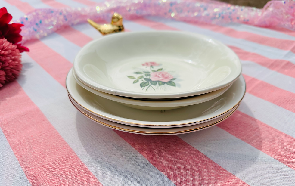 Miniature : Assiettes creuses dépareillées 