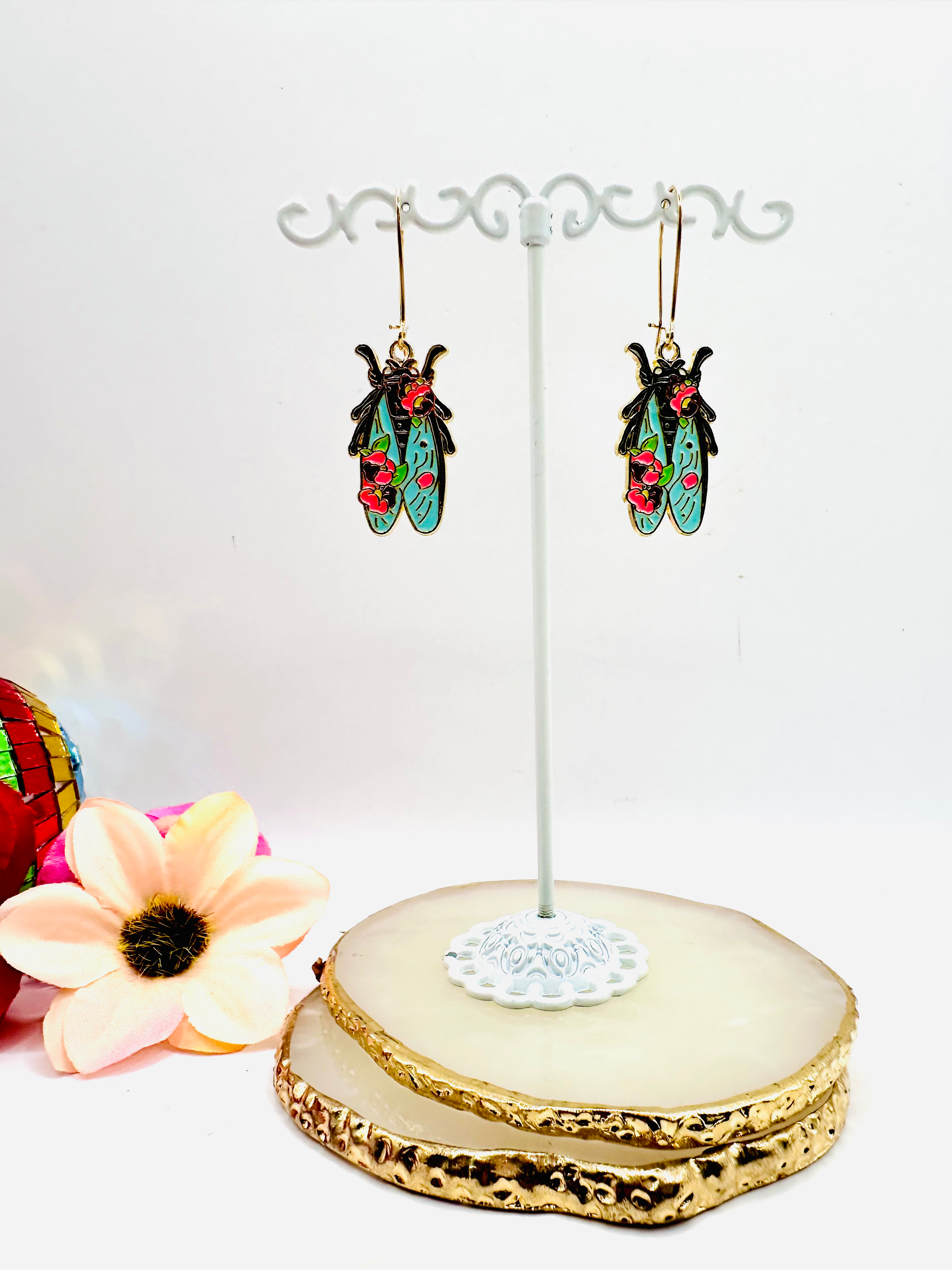 Boucles d'oreilles Cigales avec fleurs