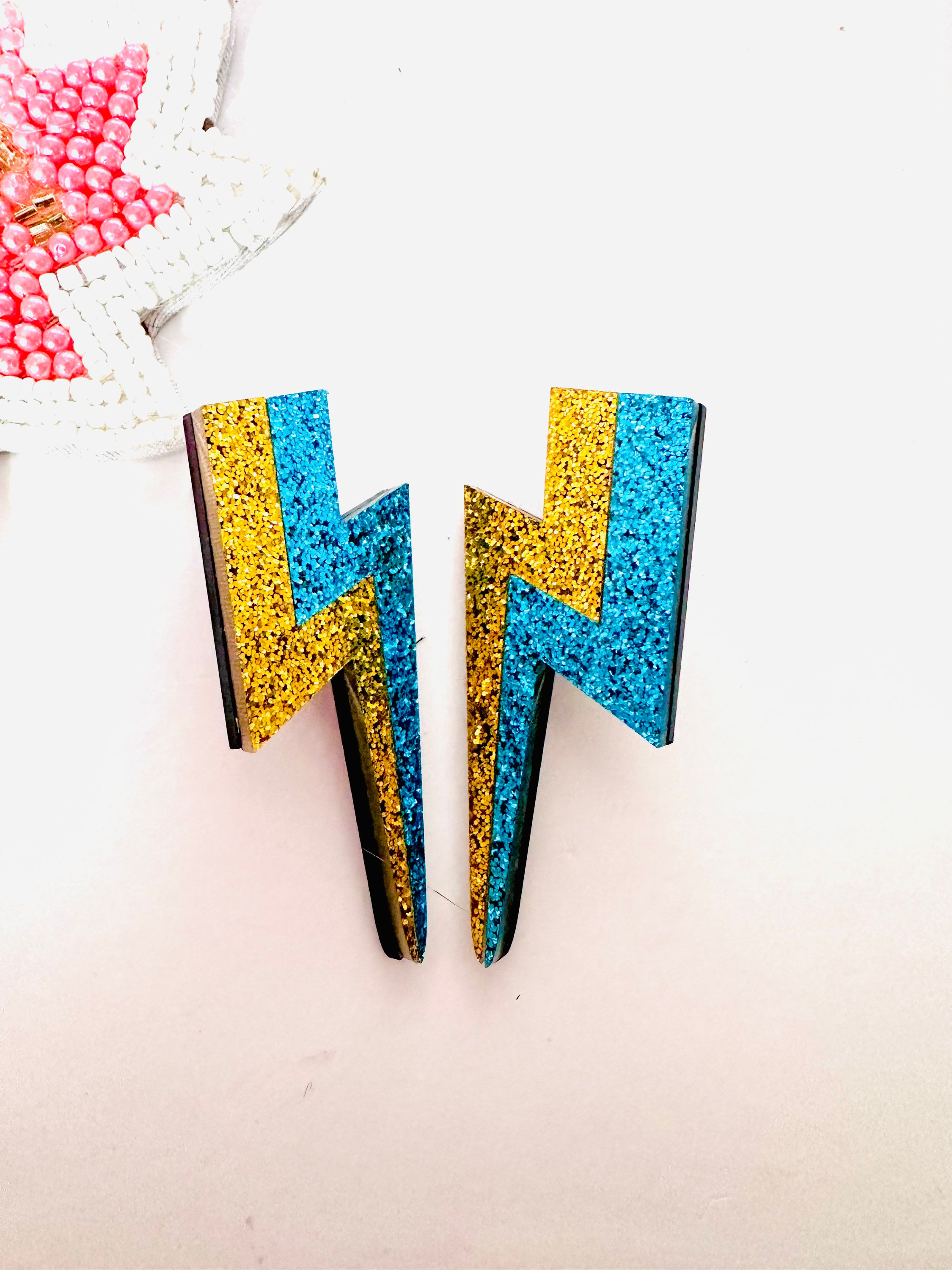 Boucles d'oreilles éclairs bleus/dorés V1 H5,7cm