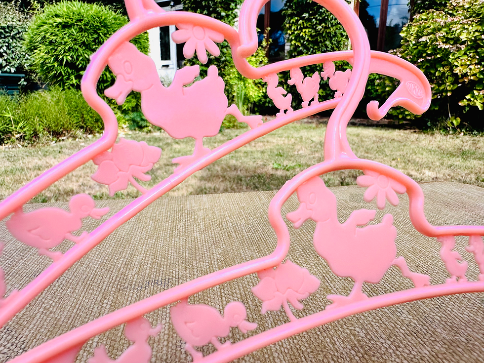 Miniature : cintres vintage Baby Lord rose – Délicieusement rétro 🩷