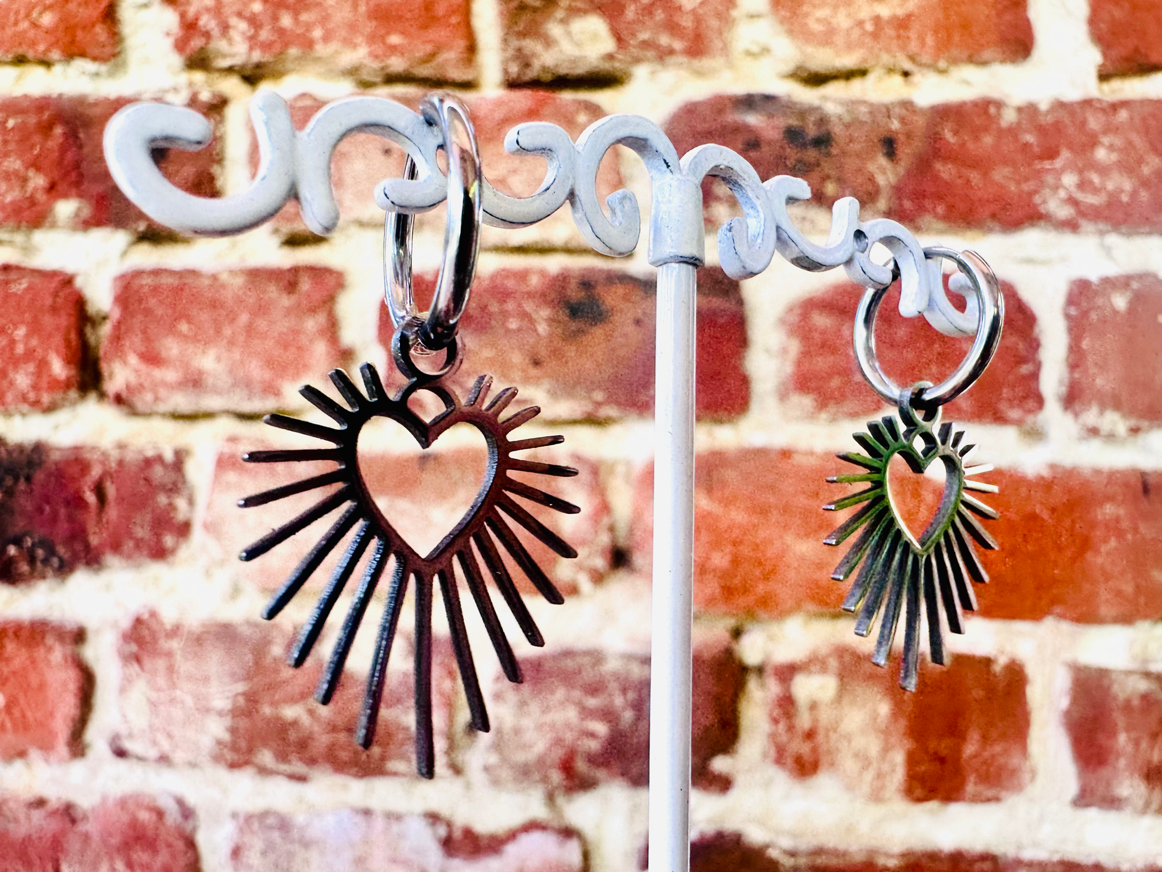 Boucles d'oreilles anneaux ex-voto argentés