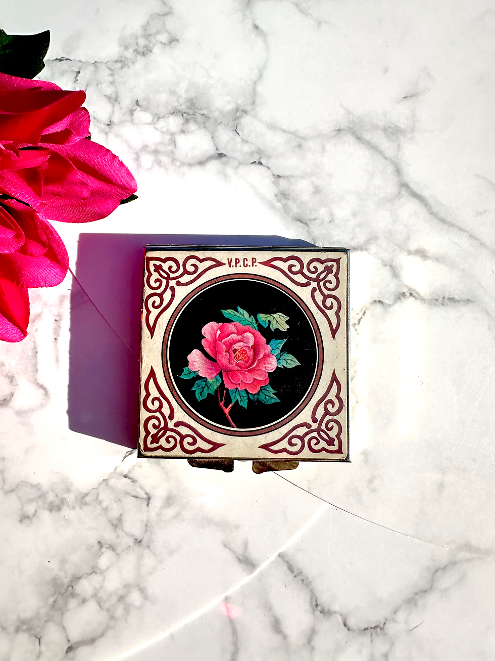 Miniature : Pillbox boite floral vintage