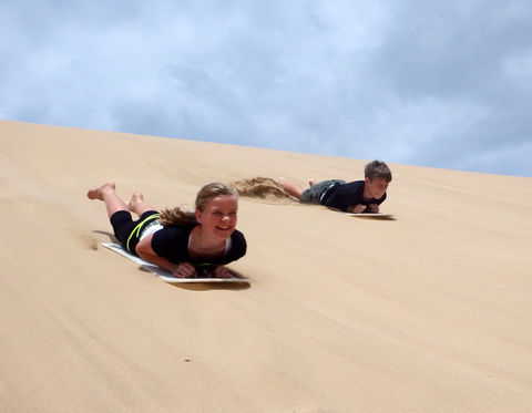 sandboarding-03.jpg