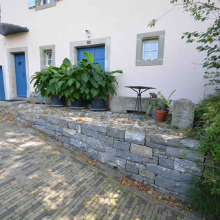 12_Platz-Mosaik_Mauer.jpeg