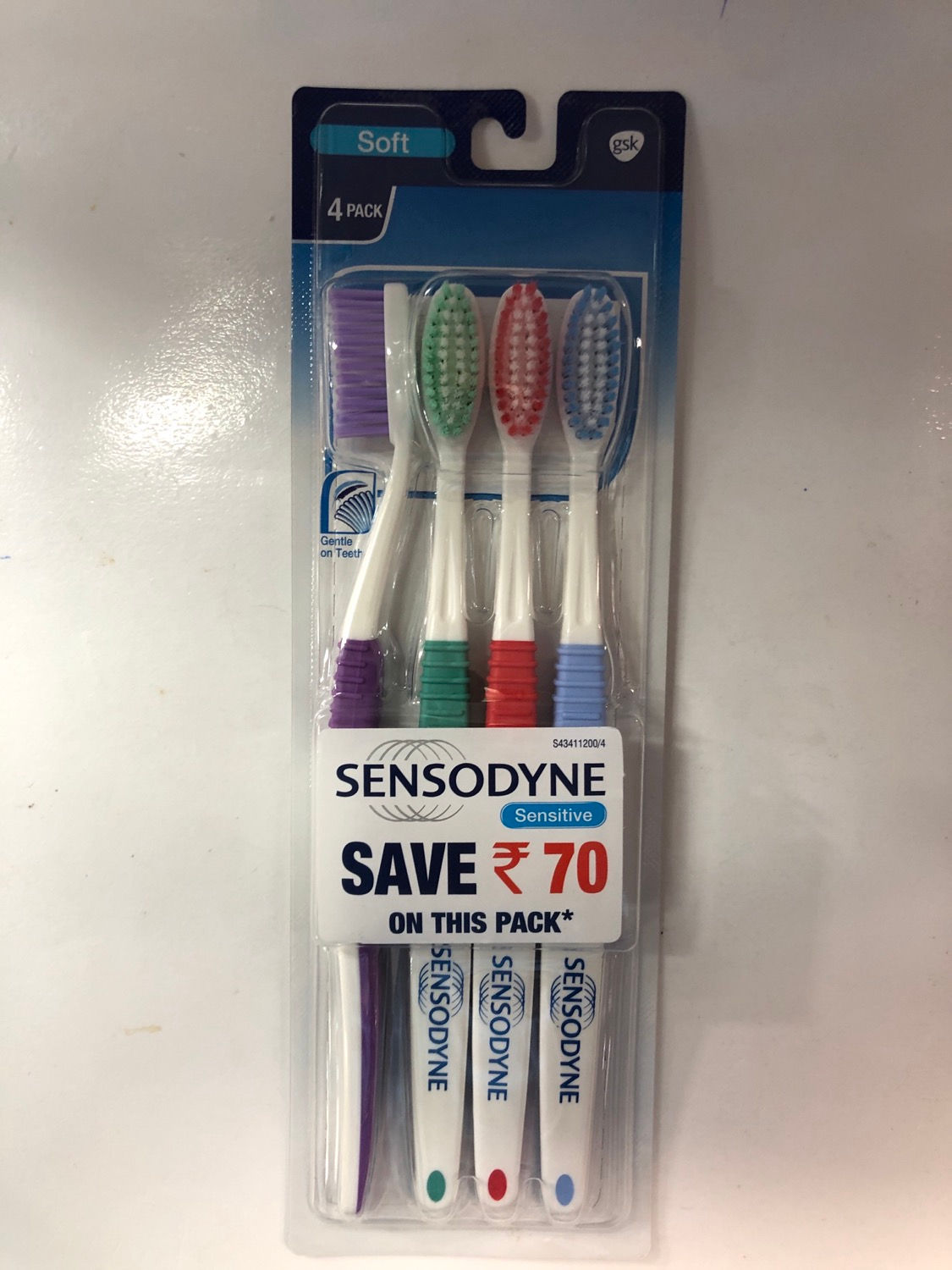 מברשת שיניים סנסודין , Sensitive שלישיה חוזק SOFT