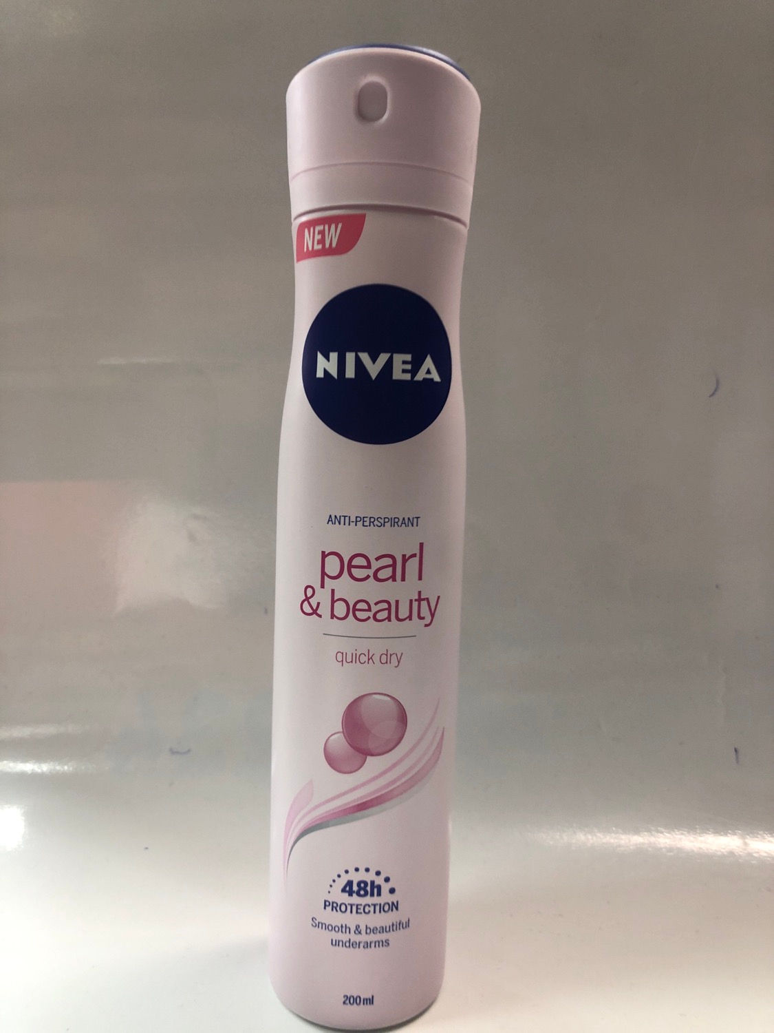 דאודורנט נשים NIVEA pearl & beauty 200ml