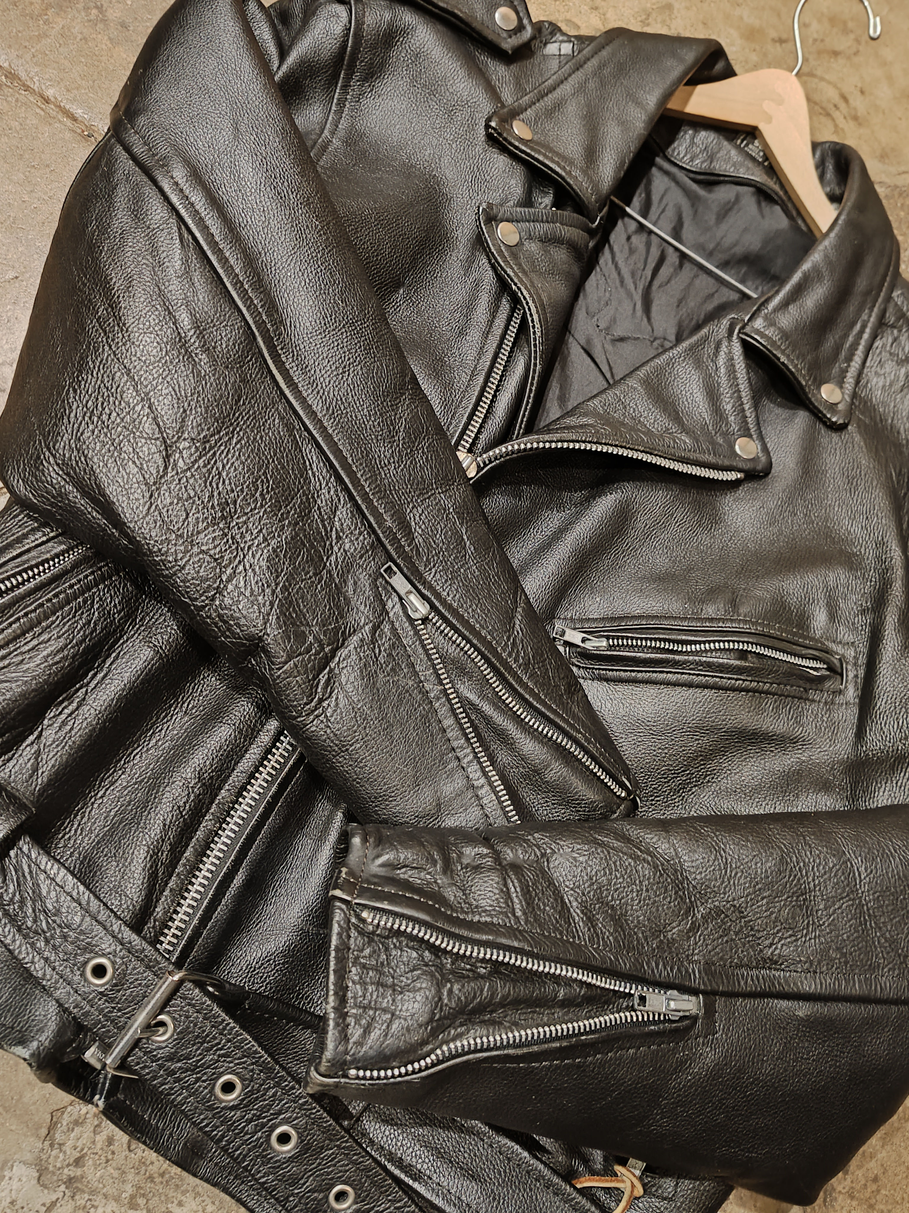 L Vintage Leather Jacket 