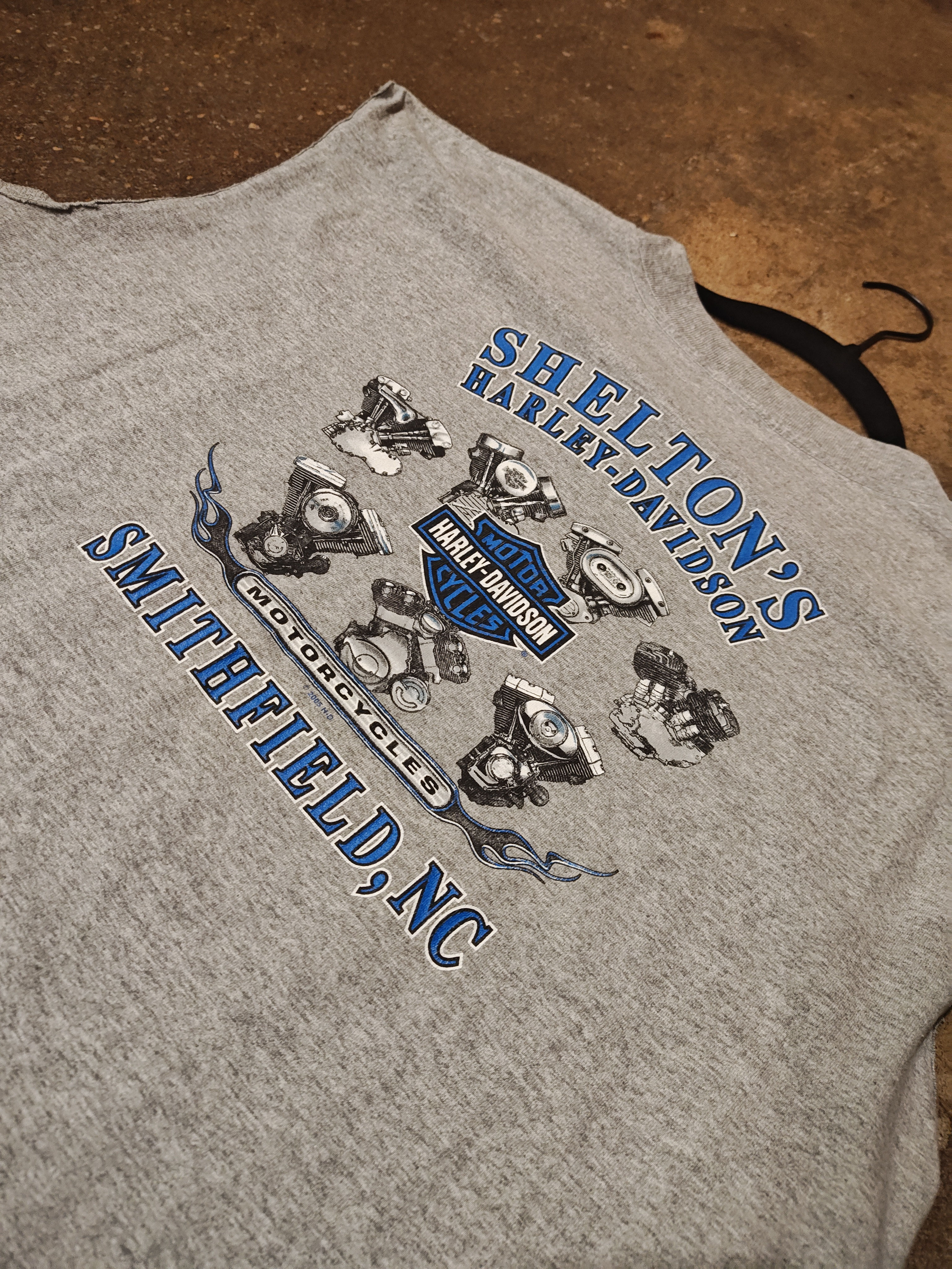 XL ©2005 Sleeveless Shelton's Harley-Davidson (closed) Shirt Smithfield, NC