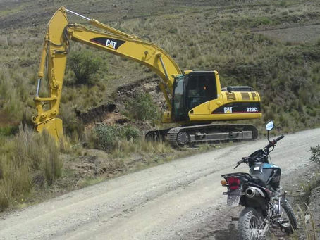 ALQUILER DE EXCAVADORAS Y ORUGAS..