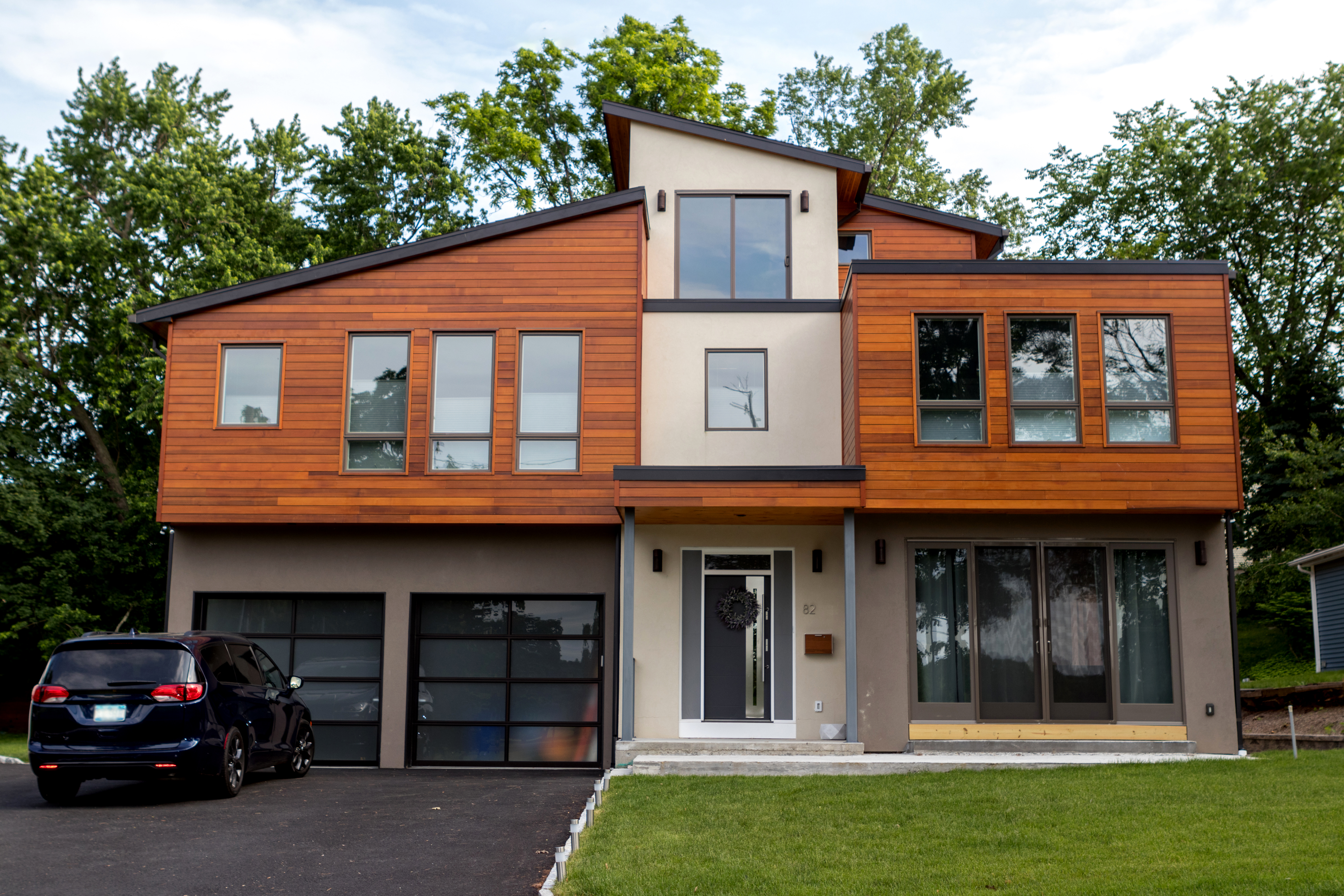 82 Belden Avenue