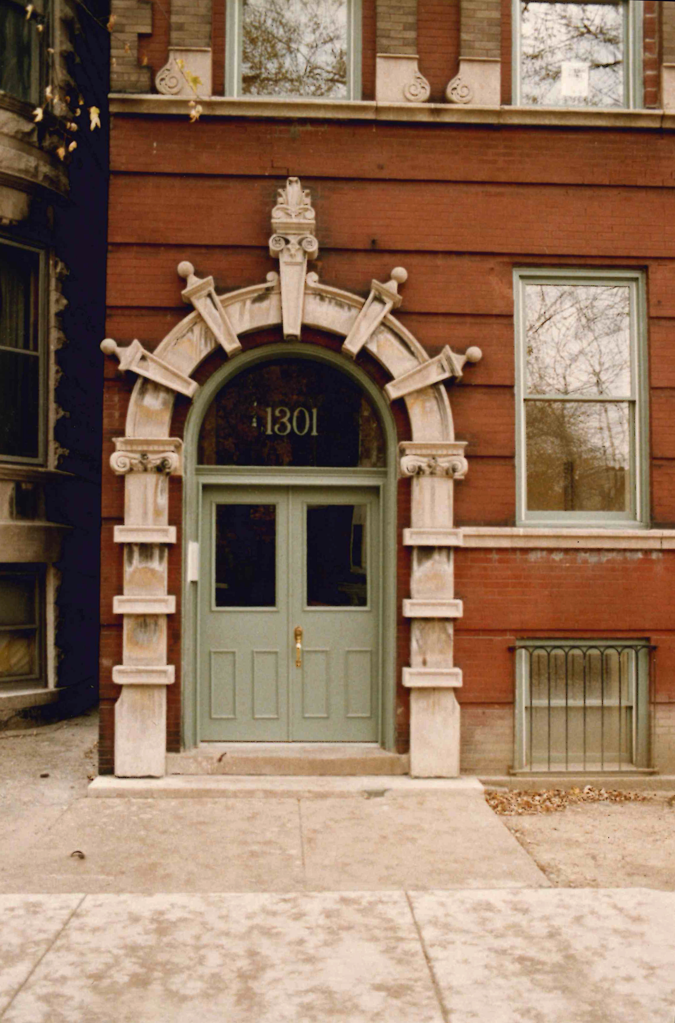 1301 North Hoyne