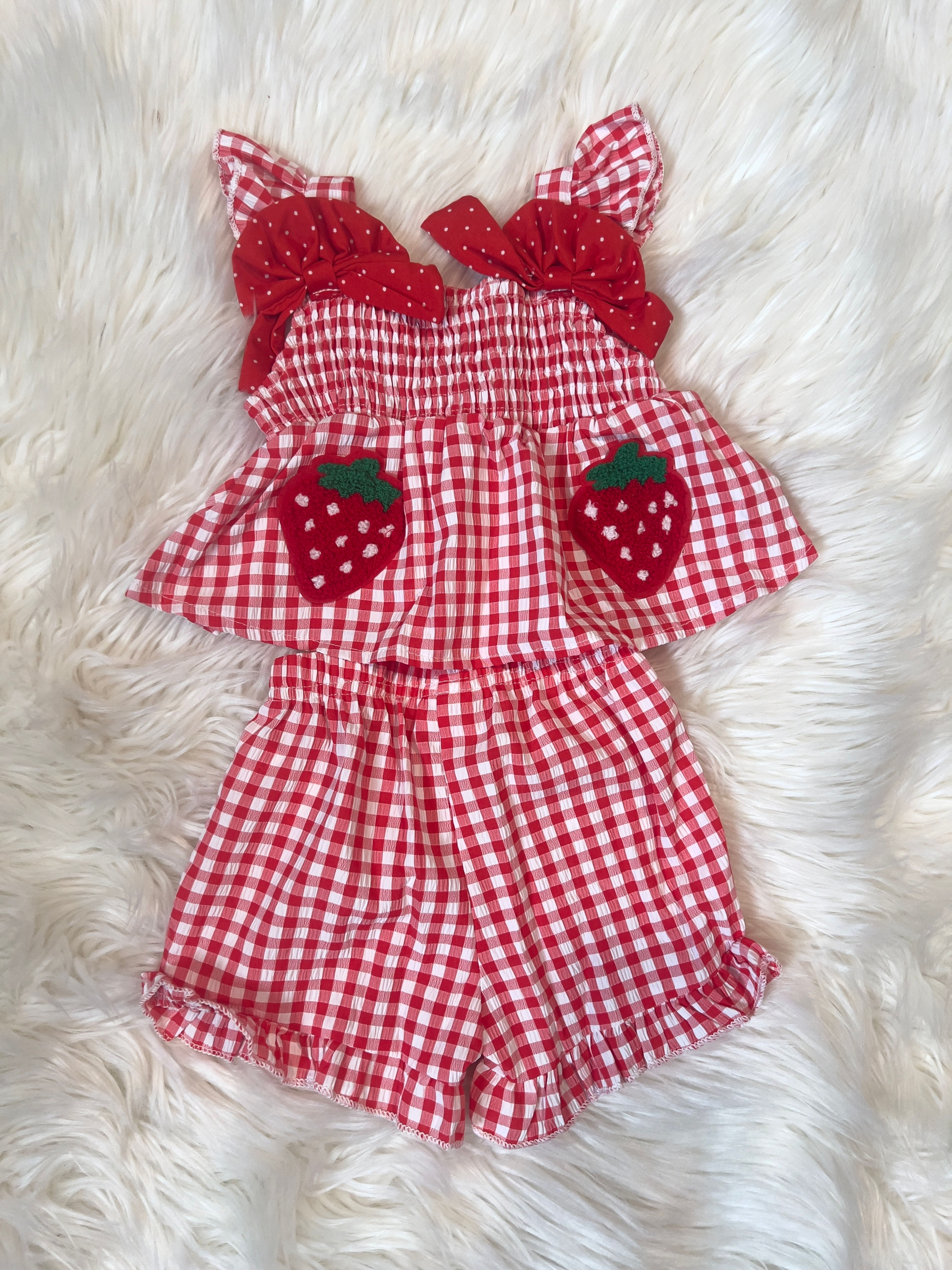 Strawberry Gingham Bow Set