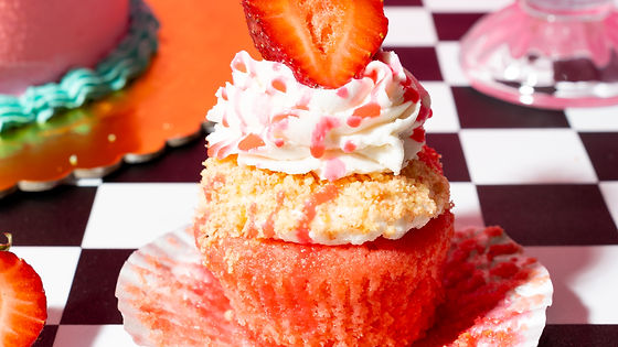 Strawberry Velvet Crunch