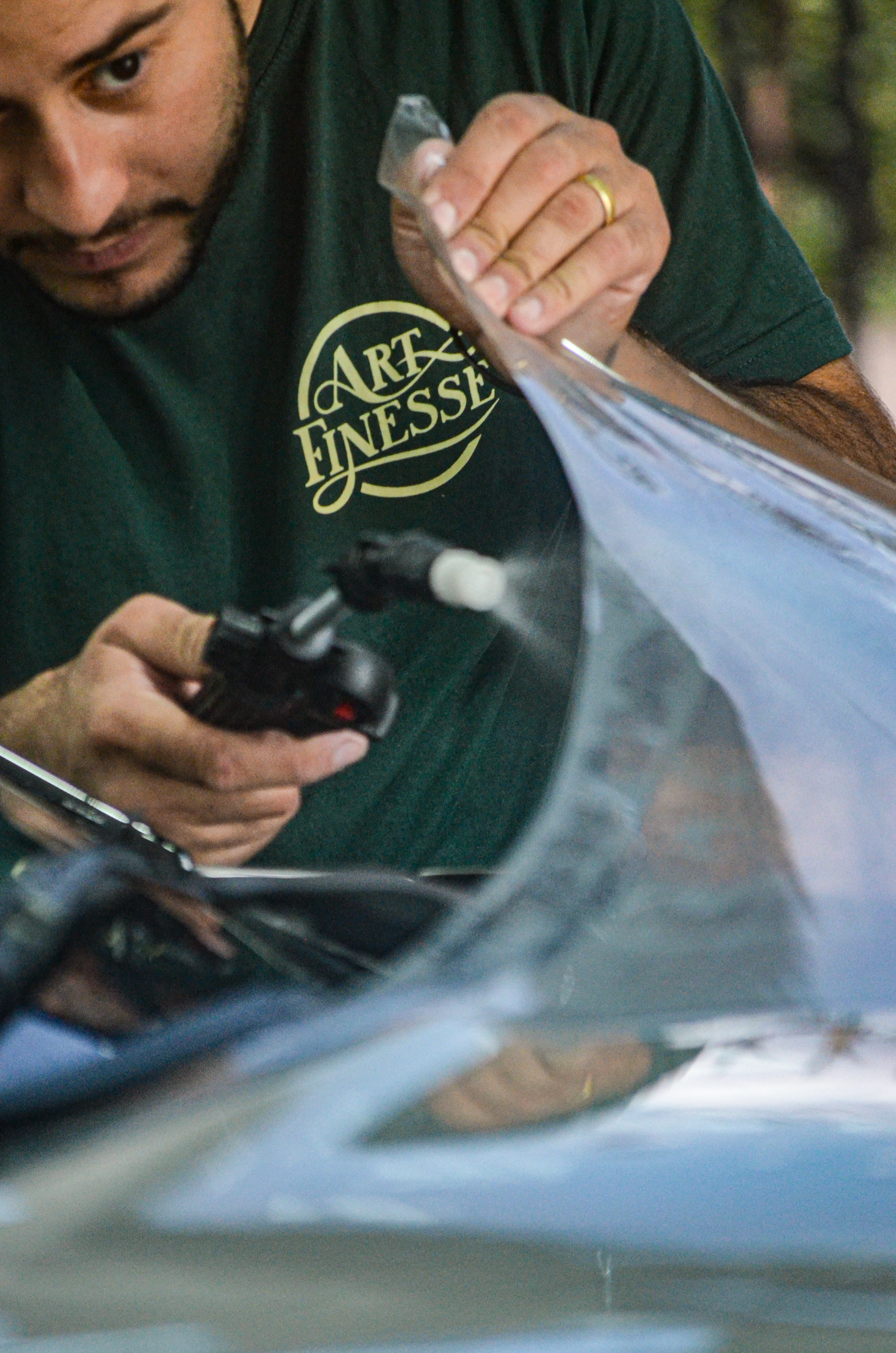 Aplicação de PPF no capô parte frontal com a Art Finesse