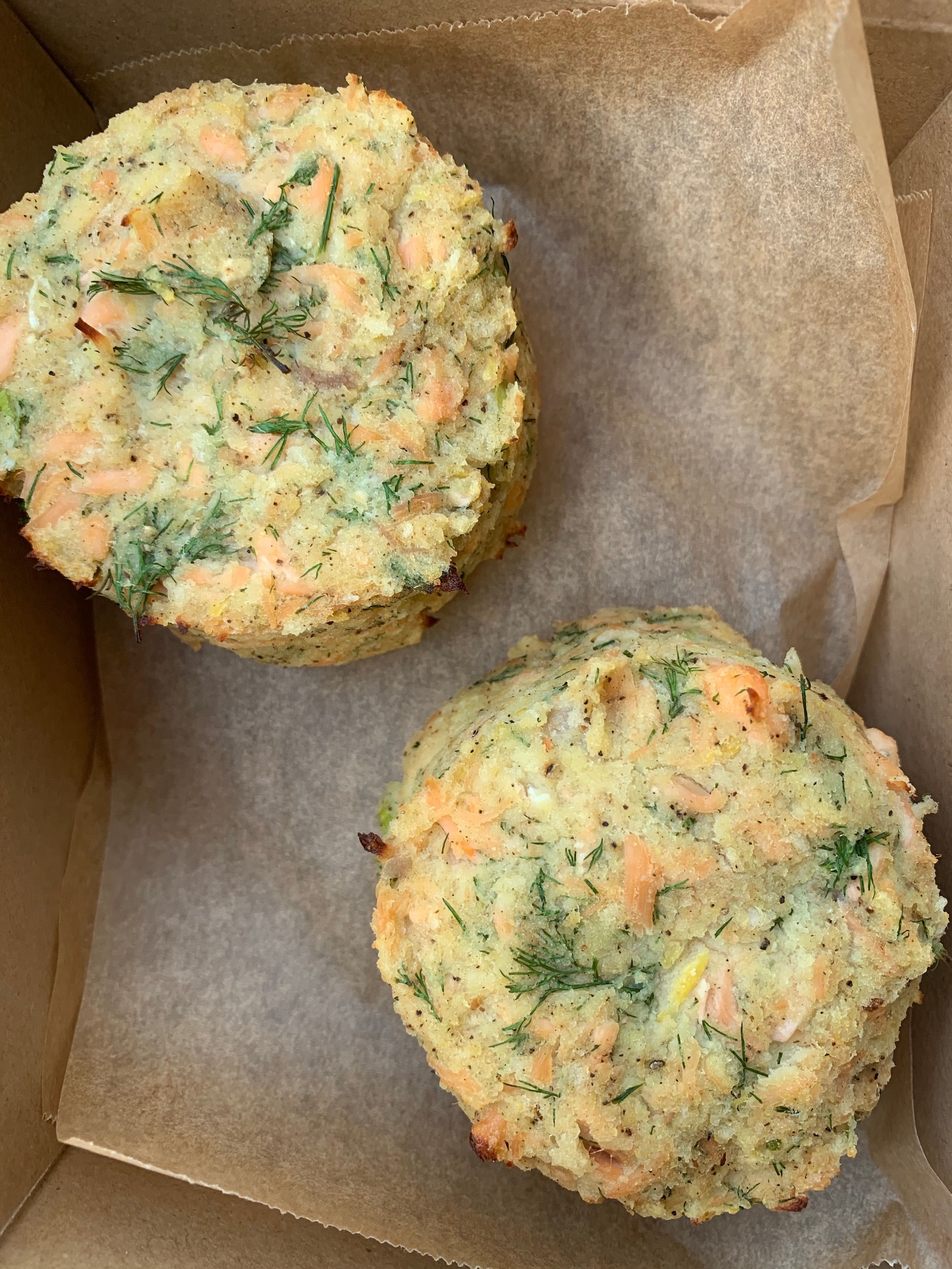 Salmon, potato & dill cakes serves 2