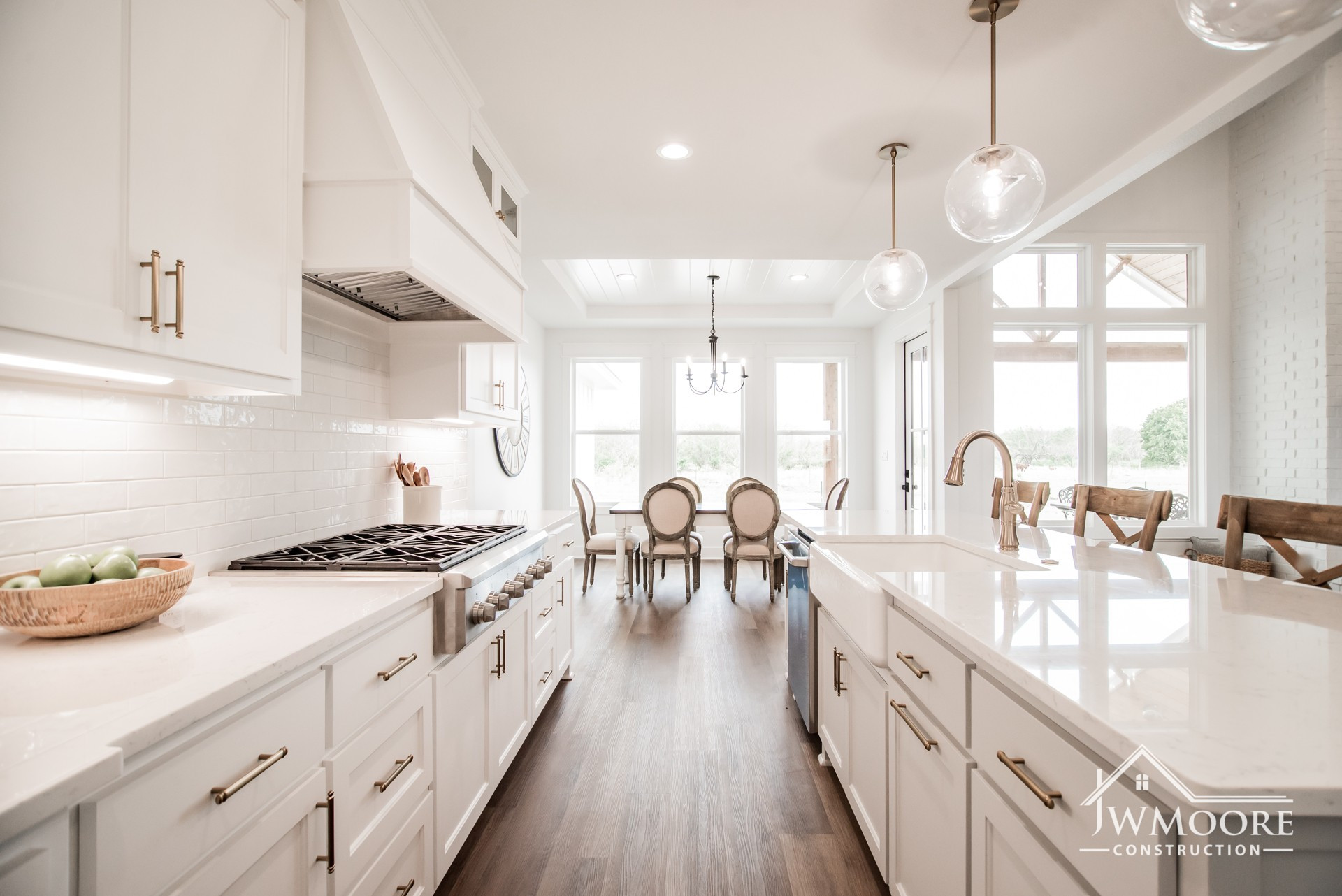 Victoria Modern Farmhouse