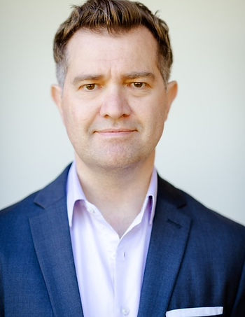 Bronte Thomson Headshot 3.jpg