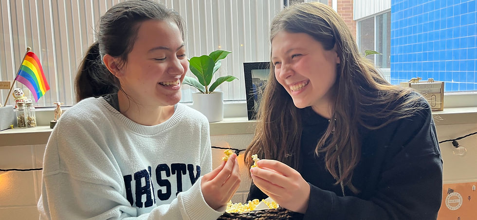 JULIETA ORTIZ AND JAIDYN CALKINS ENJOYING POPCORN AND CHATTING ABOUT MOVIES; PHOTO BY LOUISE ANIEKE
