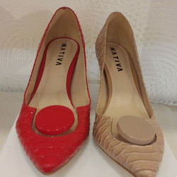 Scarpin Botão + Vinil