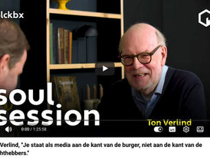 Een bijzonder gesprek: 'we maken iemand liever verdacht, dan dat we naar elkaar luisteren.'