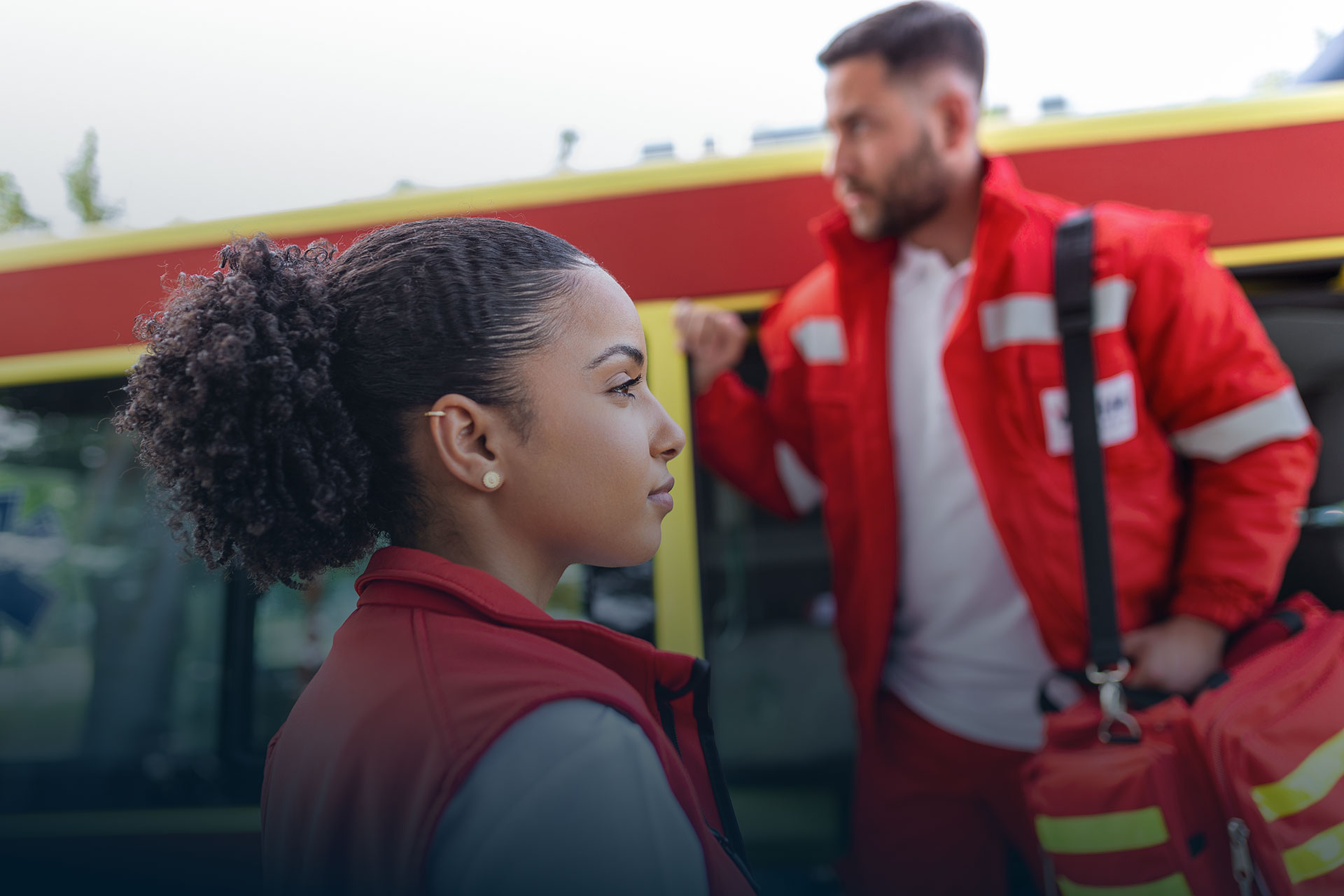 paramedic-nurse-emergency-doctor-ambulance-with-kit-paramedic-standing-rear-ambulance-by-o