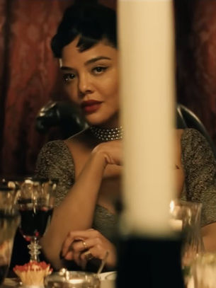 SAPPHIC, SEDUCTIVE, DESTRUCTIVE: NIA DACOSTA'S “HEDDA” IS DEVISHLY DIVINE