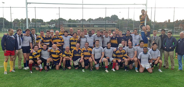 PENGUINS%20v%20GUY'S%20FRESHERS%20-%20Combined%20Team%20Photo.jpg