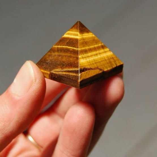 Thumbnail: Tiger Eye Healing Crystal Stone Pyramid 10-15 Gram