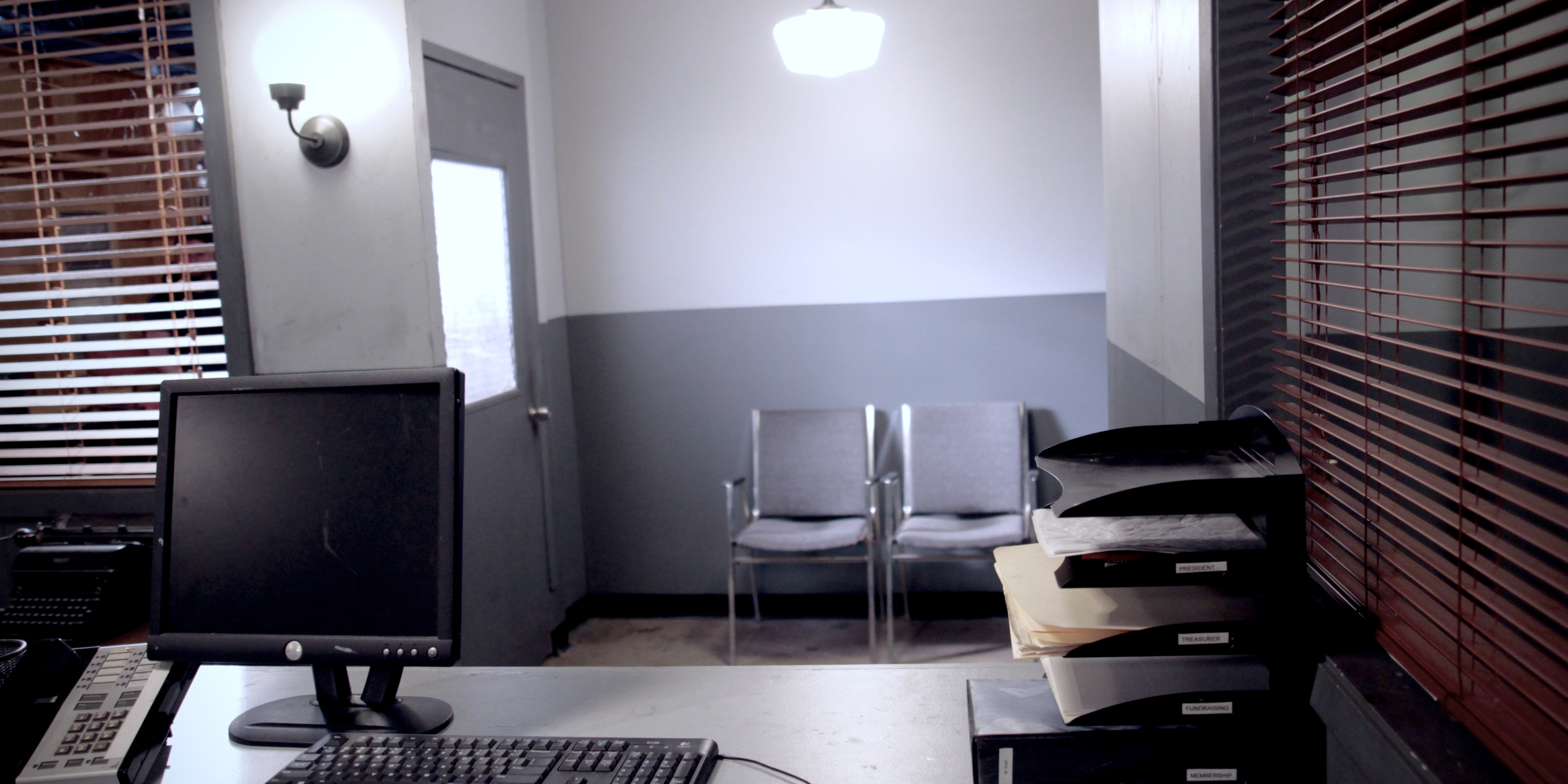 Front desk & Waiting Area