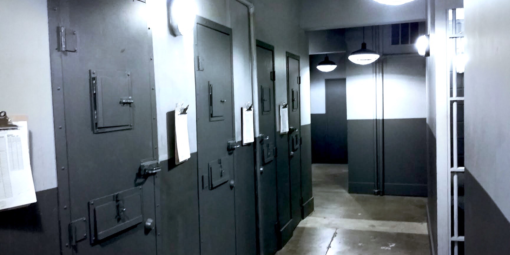 *NEW* Solitary Confinement Mini Cell