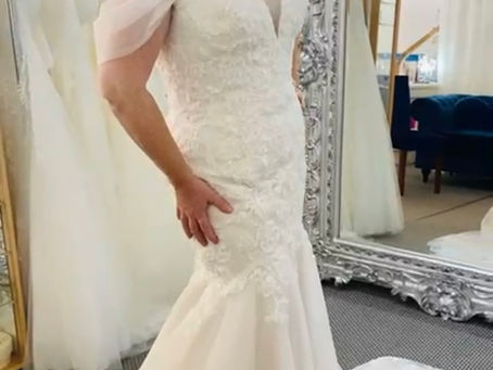 Should Curvy Brides Wear Fitted Wedding Dresses?