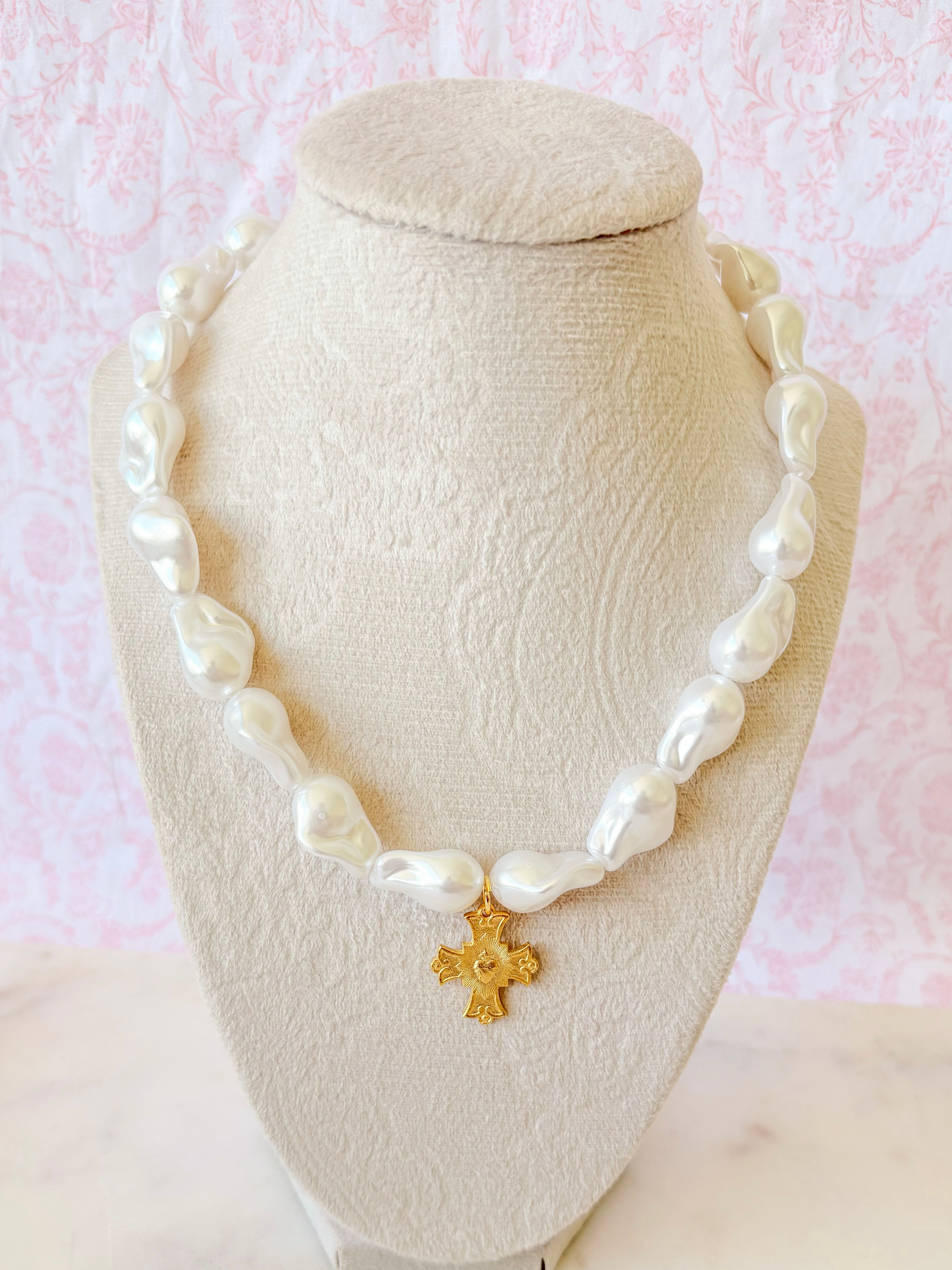 Heavenly Pearl Necklace 