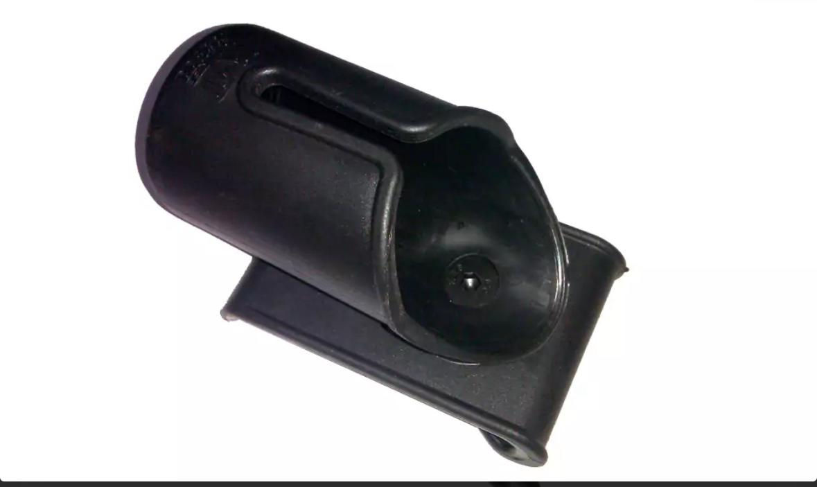 נרתיק פלסטיק שחור לתרסיס פלפל