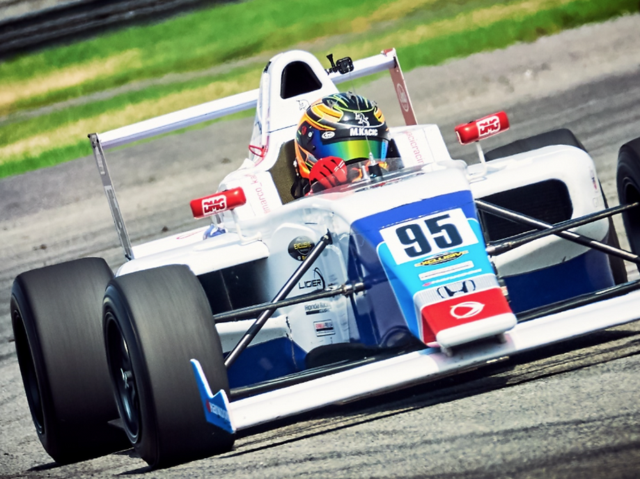 F4 car in race