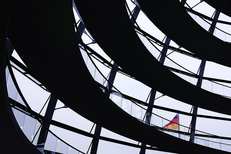 REICHSTAGSGEBÄUDE SITZ DES BUNDESTAG