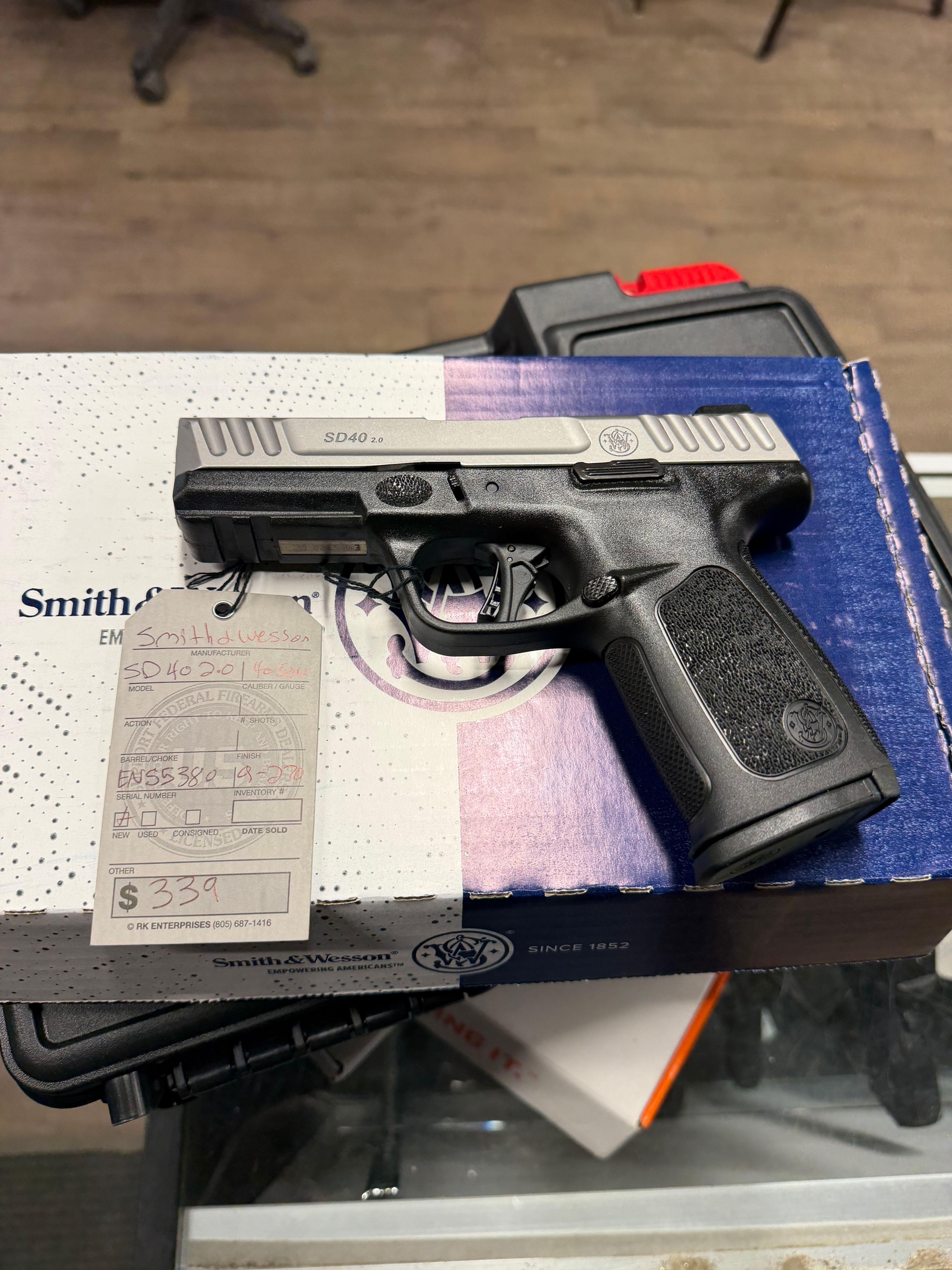 Smith and Wesson SD 40 2.0 40 s&w