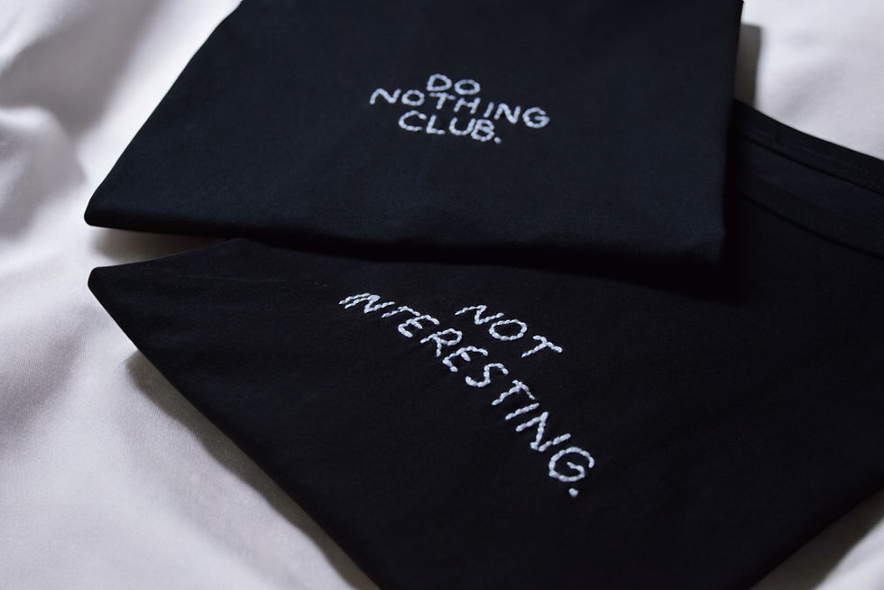 Küçük resim: Not Interesting T-shirt