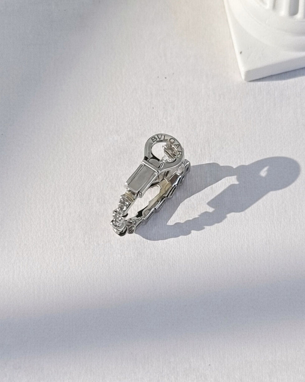 섬네일: Serpenti Viper earring. full pavé