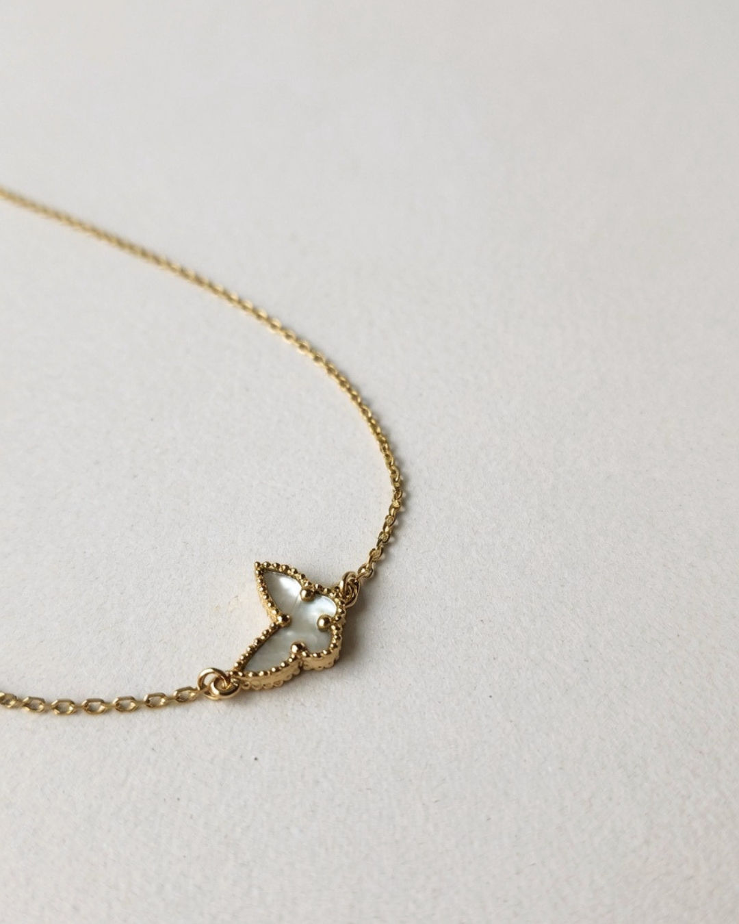 Sweet Butterflies bracelet. Mother-of-pearl