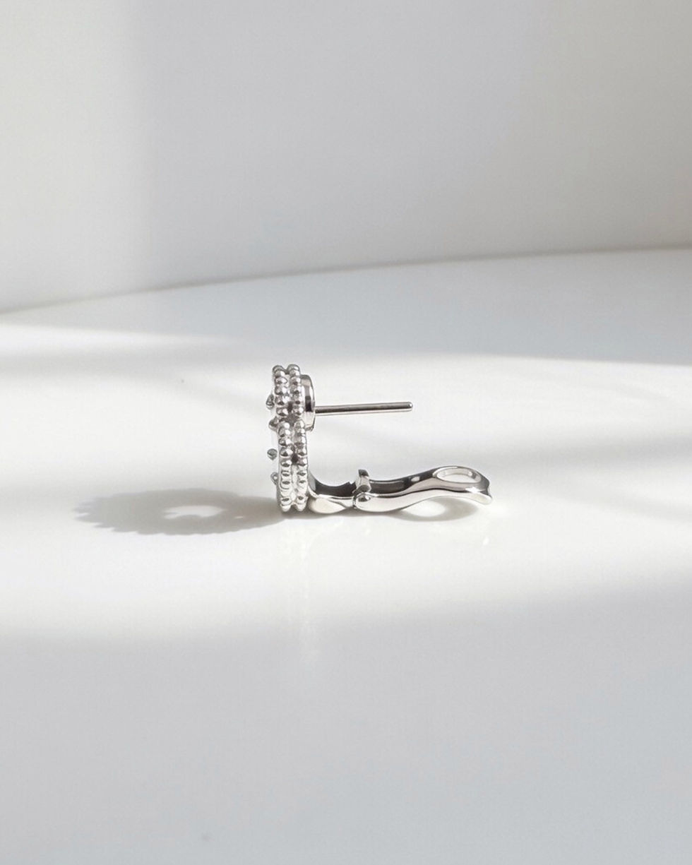 섬네일: Vintage Alhambra Chalcedony.