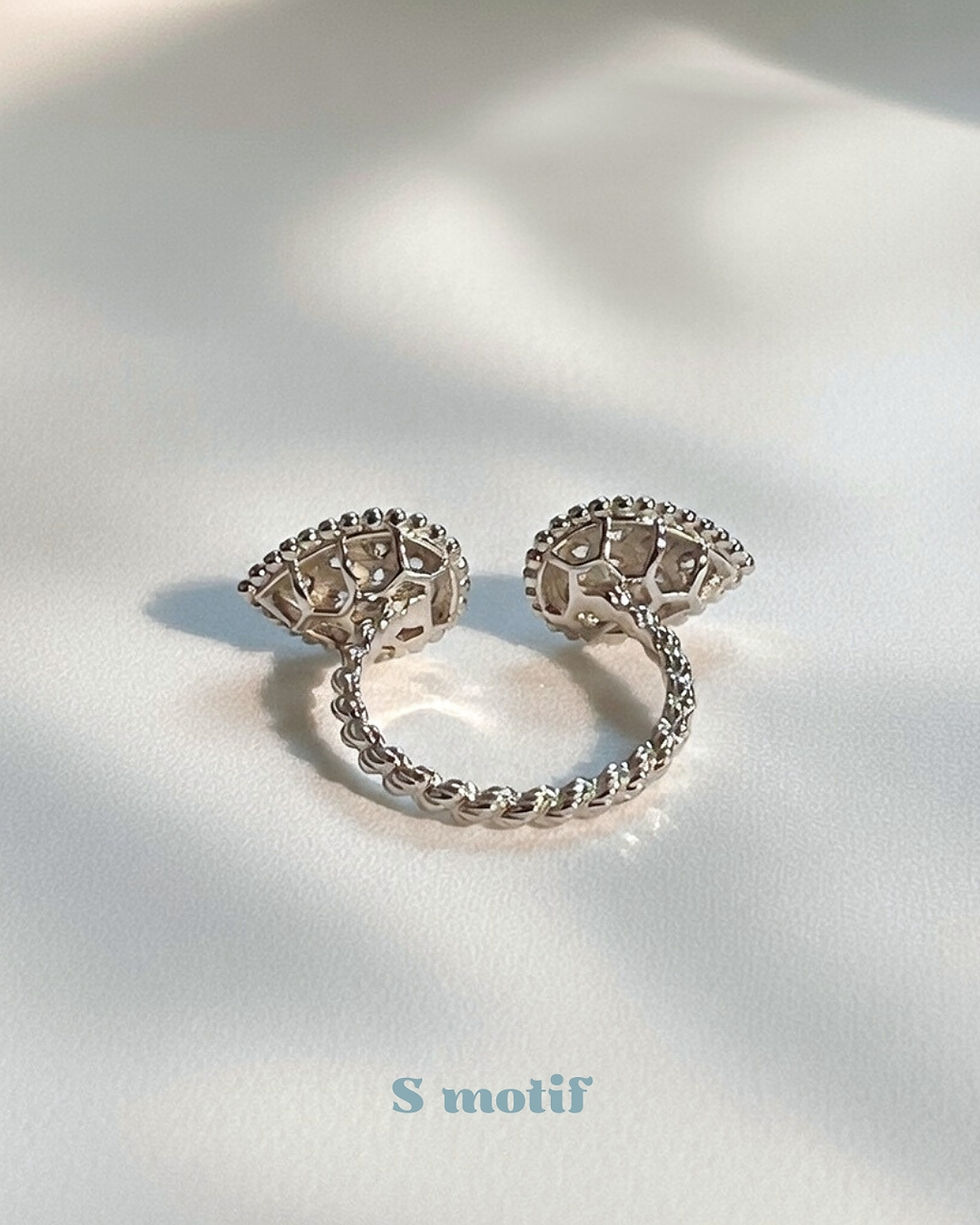 섬네일: Serpent Bohème Double & S Motif.