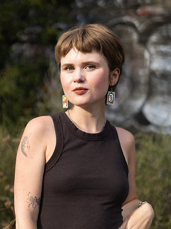 Vic Headshots-07.jpg