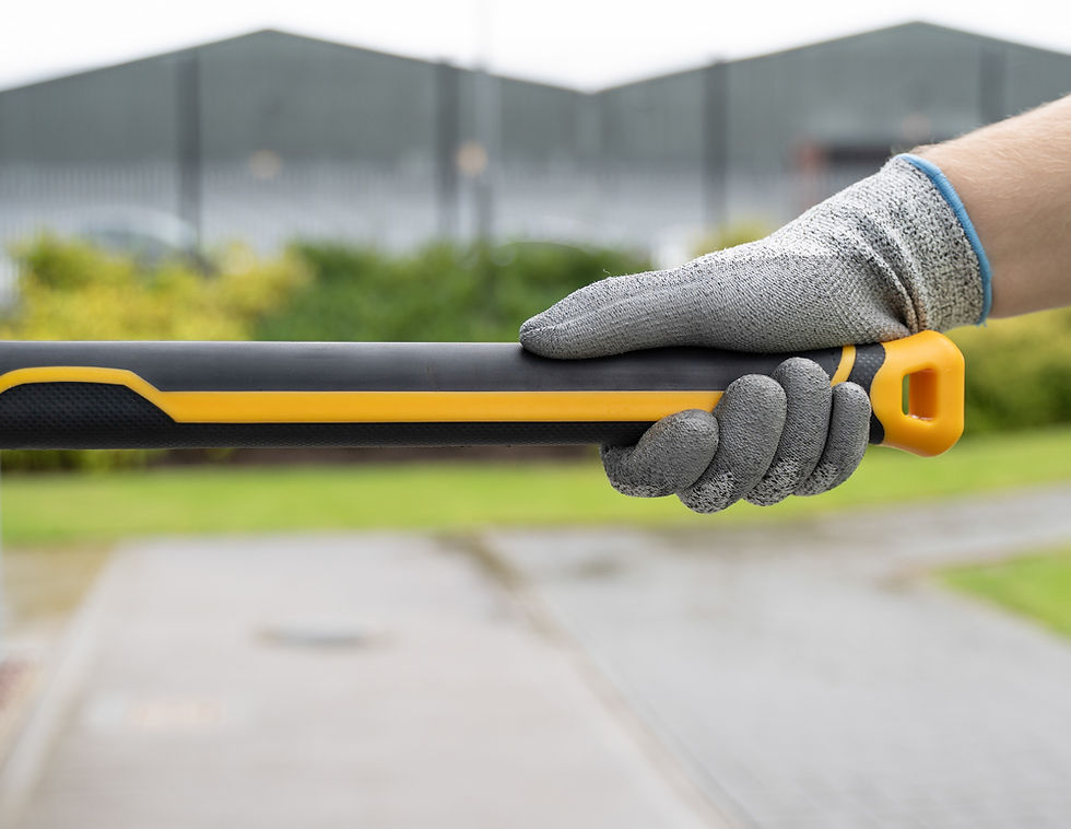 Compressed Bricks Tools GORILLA Fencing maul | ROUGHNECK Tools