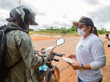 Moradores do bairro Pedra Pintada recebem ações de prevenção e combate ao Aedes Aegypti