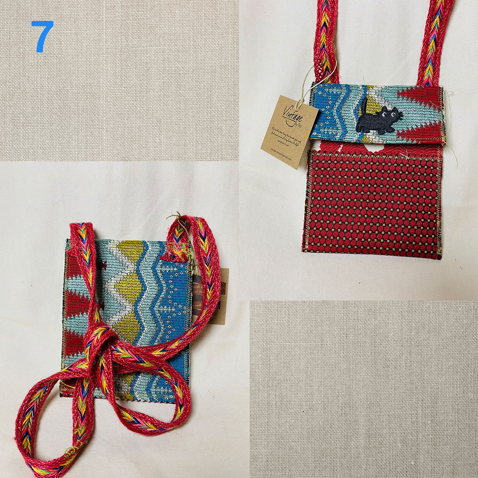 Thumbnail: Maria Deirisarri Indie Cats Mini Bags