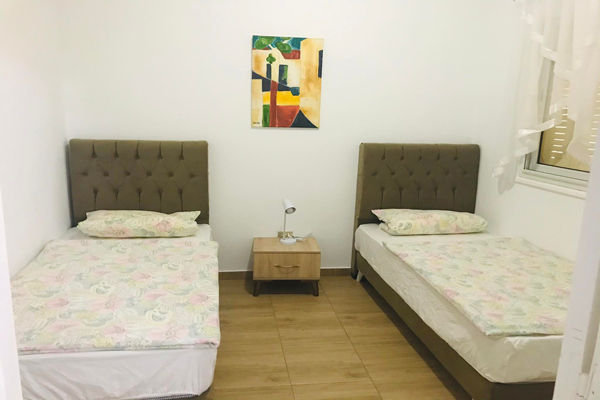 Miniature : Appartement S+3 à Dar Chaaben L015