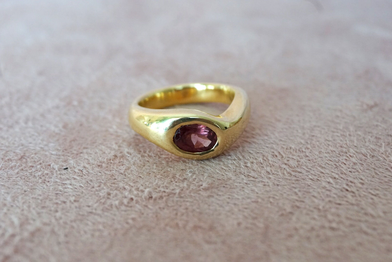 Champagne garnet Gem wave ring