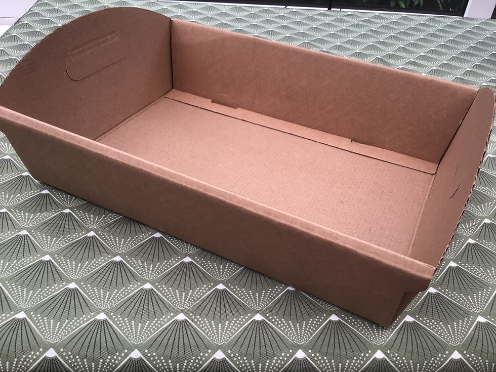 Gift hamper tray
