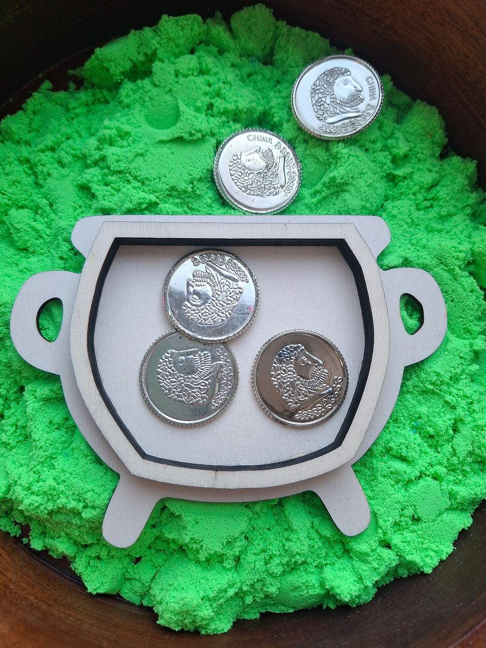 Coin tray